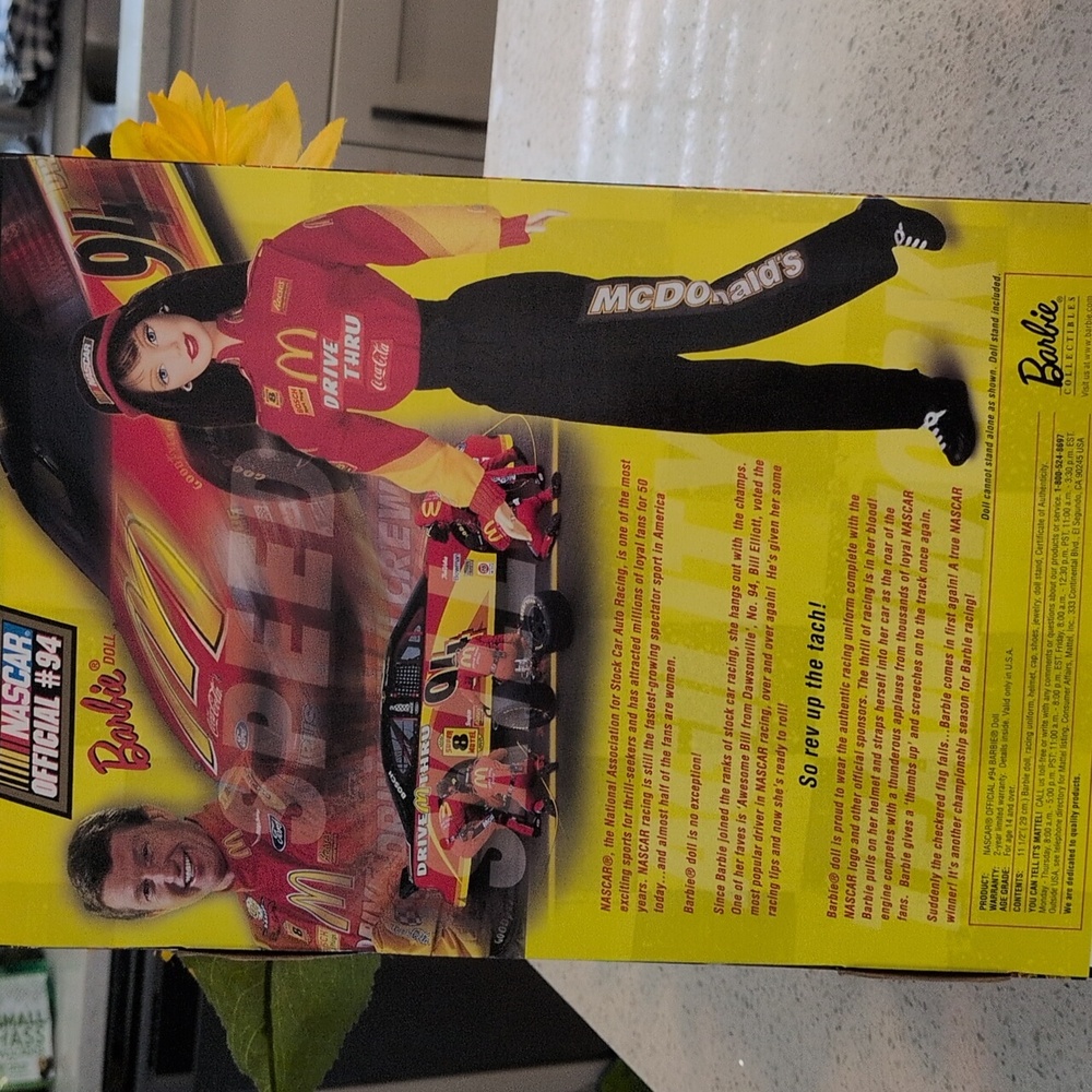 Barbie NASCAR Official #94 Doll - Red and Black Outfit 1999 Collector Edition - Picture 7 of 7